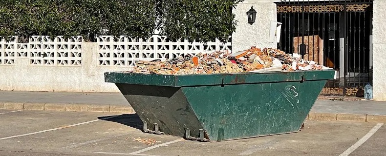Skip bin hire Werribee with fast same-day delivery